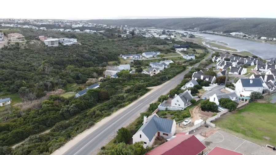 5 Bedroom Property for Sale in Stilbaai Wes Western Cape
